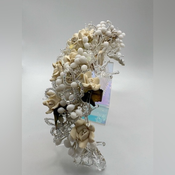 Vintage hairband wedding main image 11